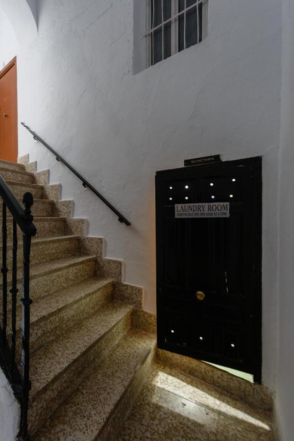 Cruise Adapted Apartment By Cadiz4Rentals Exterior photo